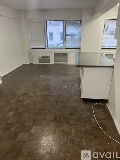Main picture of 20 Beekman Pl