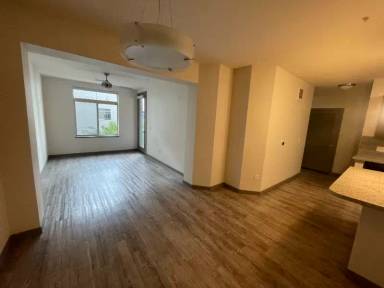 Main picture of 3102 Pearl Pkwy