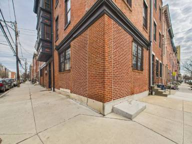 Main picture of 701 S 16th St