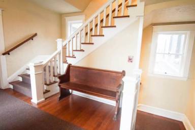 Main picture of 5310 N Williams Ave