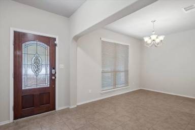 Main picture of 1702 Westmeadow Trl