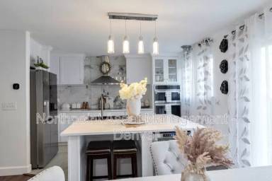 Main picture of 5596 S Valdai St