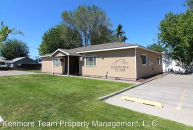 Main picture of 920 W Entiat Ave