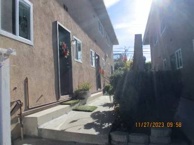 Main picture of 217 Avenida Granada