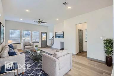 Main picture of 33126 Oak Heights Pl