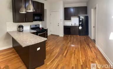Main picture of 1623 N Talman Ave