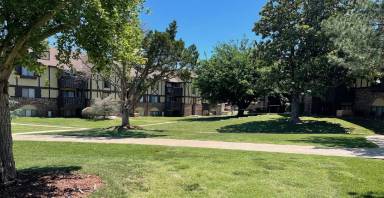 Main picture of 6100 N Meridian Ave