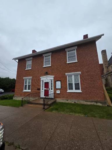 Main picture of 806 13th St