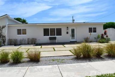 Main picture of 3221 SW 93rd Pl