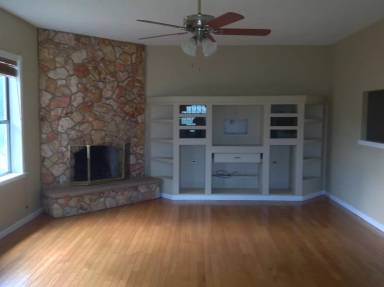 Main picture of 2553 Derby Dr