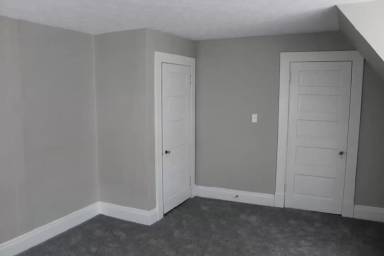 Main picture of 253 E Hillcrest Ave