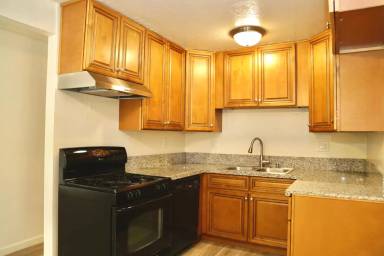 Main picture of 16942 Lynn Ln