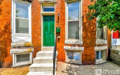 Main picture of 402 E Lorraine Ave