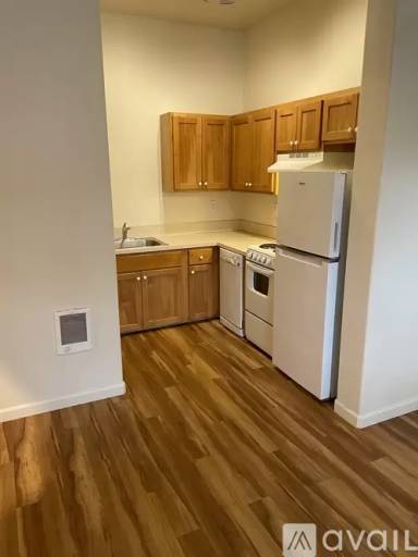 Main picture of 260 W 6th Ave