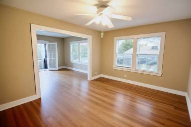 Main picture of 5125 Wyandotte St