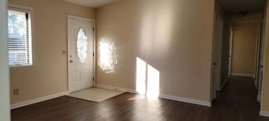 Main picture of 202 Acme Ln