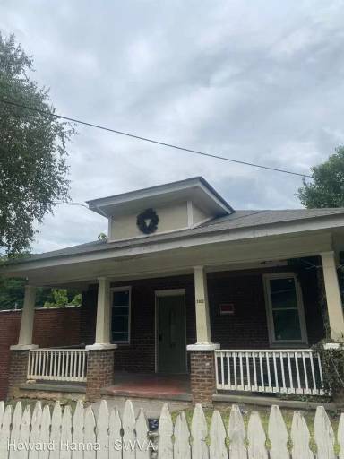 Main picture of 1102 Tazewell Ave SE