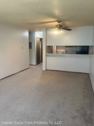 Main picture of 3113 W 12th St