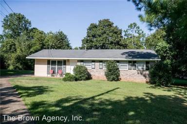 Main picture of 1101 Brownstone Cir