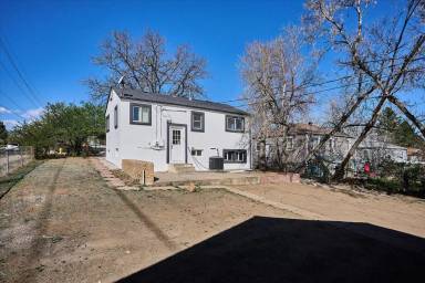 Main picture of 802 Julian St