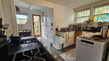 Main picture of 1901 Laurel Ave