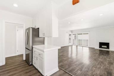 Main picture of 833 15th St