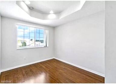 Main picture of 4961 Southard St