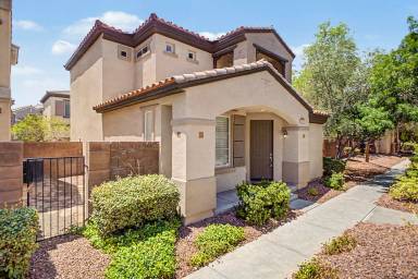 Main picture of 2435 Cordoba Bluff Ct