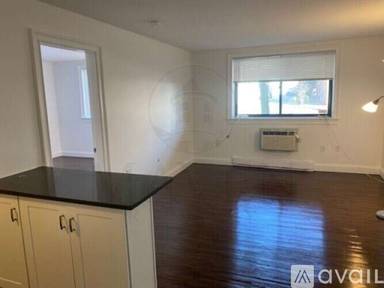 Main picture of 134 Summer St