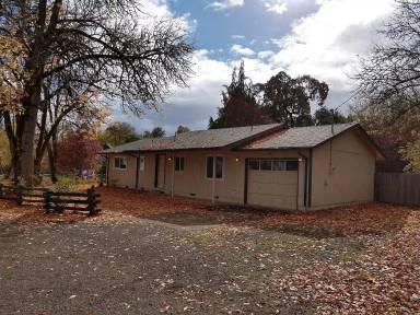Main picture of 380 Spaulding Ave