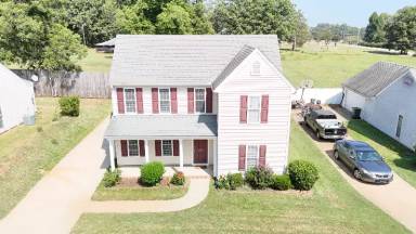 Main picture of 316 Springfield Cir