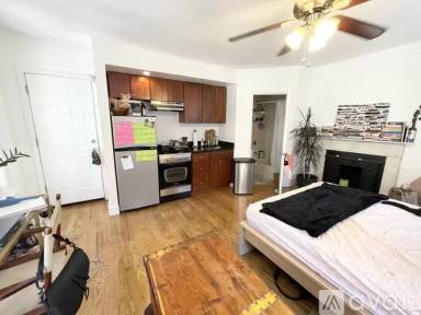 Main picture of 24 Joy St