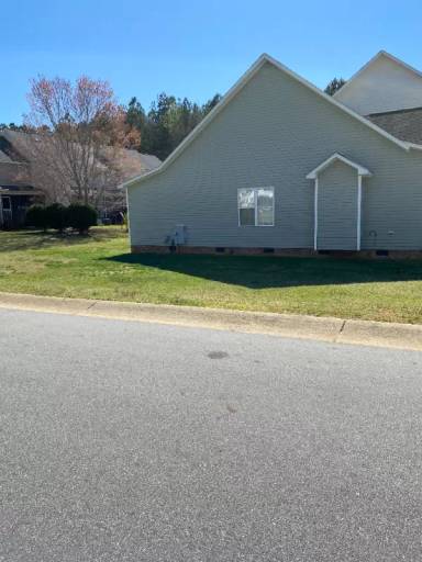 Main picture of 101 Piccadilly Ct