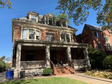 Main picture of 4821 Centre Ave