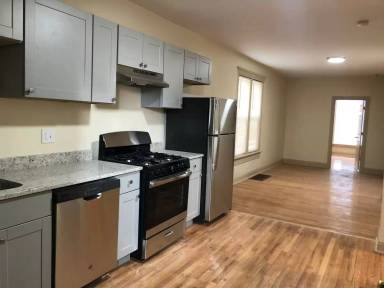 Main picture of 7632 S Drexel Ave
