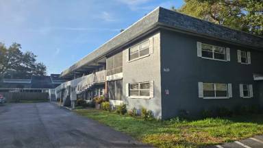 Main picture of 705 James St