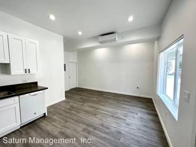 Main picture of 1444 S Holt Ave