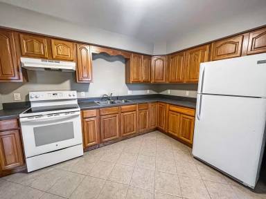 Main picture of 415 E Church St