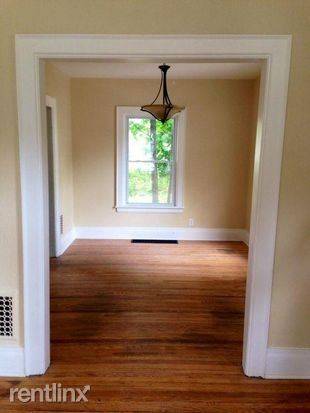 Main picture of 63 Custer St