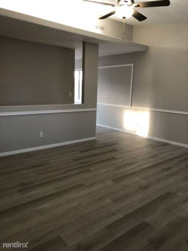 Main picture of 585 N Westridge Dr