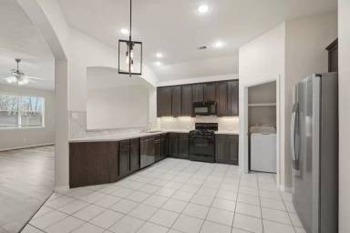Main picture of 24503 Lakecrest Bend Dr