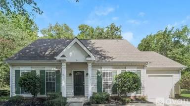 Main picture of 11003 DeKalb Pl