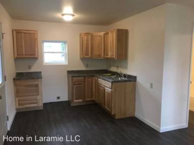Main picture of 355 W Garfield St