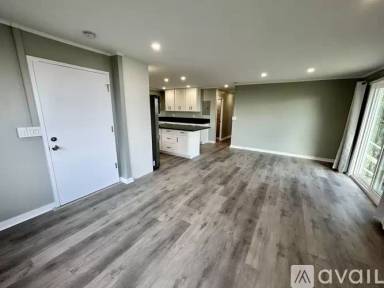 Main picture of 2801 Peter St
