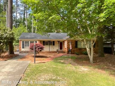 Main picture of 2404 Mohican Rd