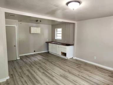 Main picture of 1815 Anna St