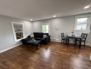 Main picture of 742 Locust St