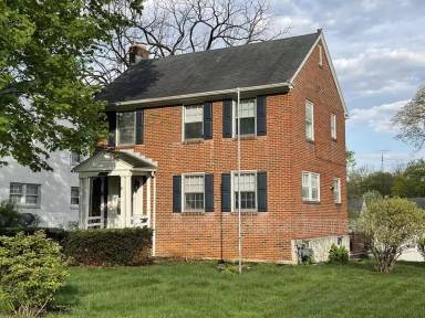Main picture of 1009 Woodland Way