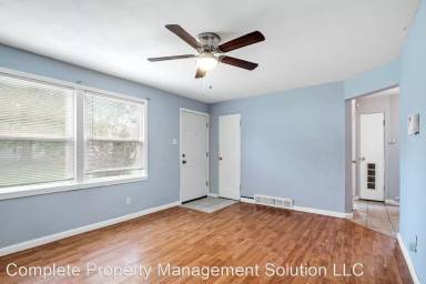Main picture of 9855 Vickie Pl
