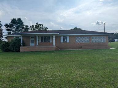 Main picture of 136 Marvin Church Rd